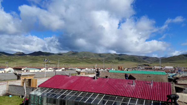 影響PC陽光板透光度的因素有哪些？