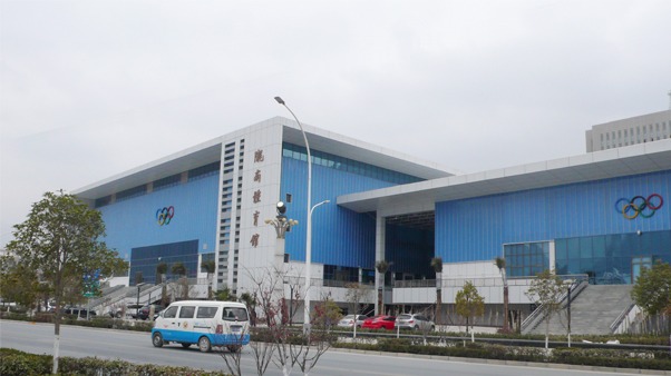 體育中心幕墻立面系統(tǒng)